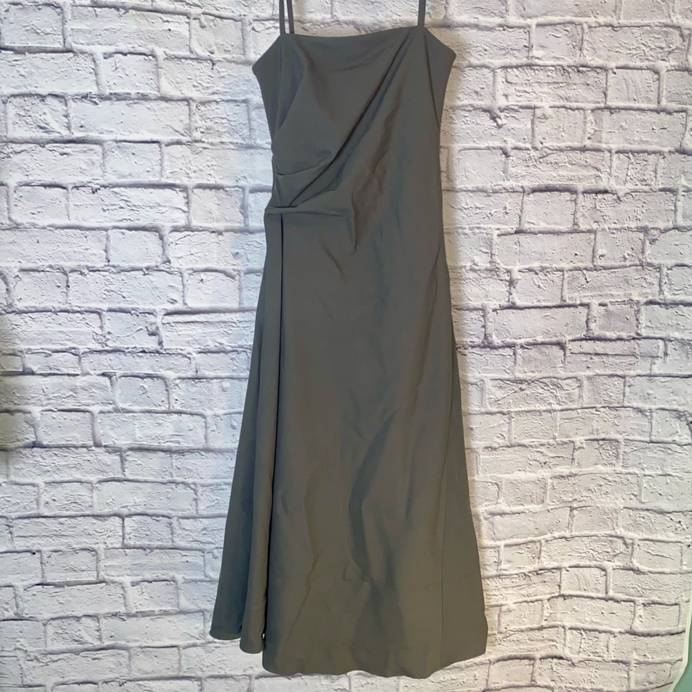 Zara. Grey Ruched Maxi Dress. NWT. Classic Silhouette. Size XS. - Picture 6 of 15
